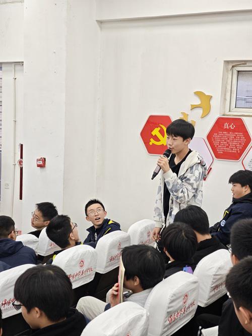 微信图片_20251223112540_278_194.jpg